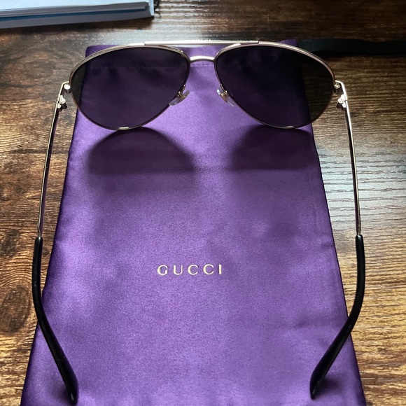 Gucci Gold Aviators Unisex - Picture 4 of 7